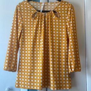 NWT NY Collection size L top